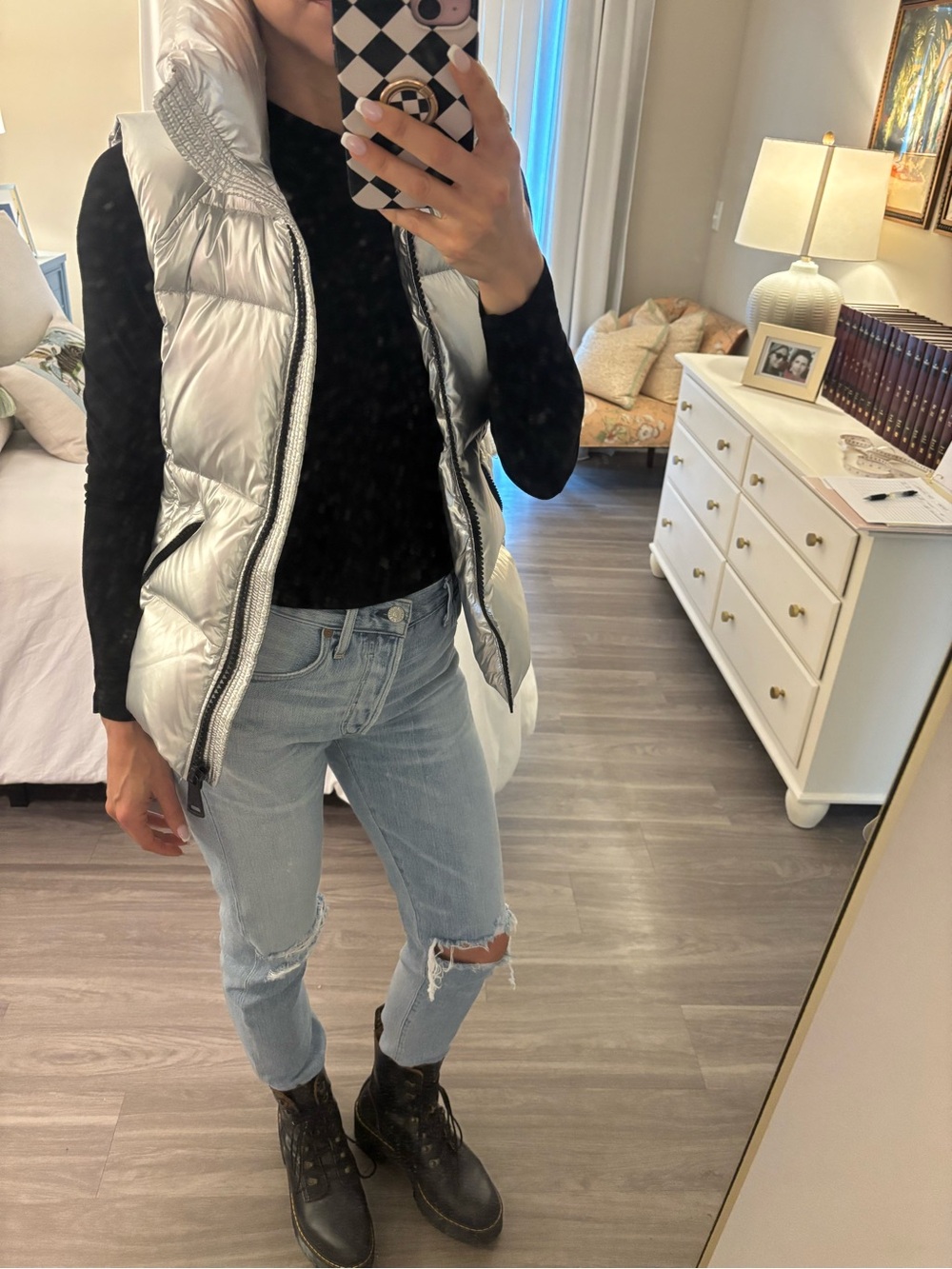 🤍 SAM. New York Metallic Silver Puffer Vest 🤍